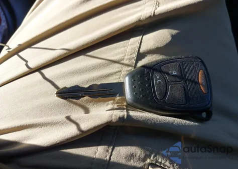 2006 Jeep Liberty Renegade from USA, damaged, VIN 1J8GL38K36W171711